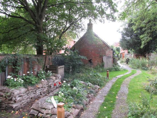 Chedham's Yard